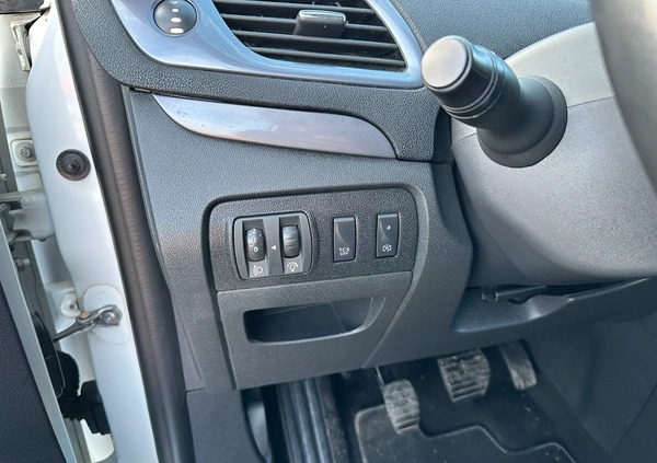 Renault Scenic cena 32900 przebieg: 146000, rok produkcji 2016 z Świeradów-Zdrój małe 742